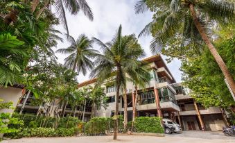 J4 Samui Hotel