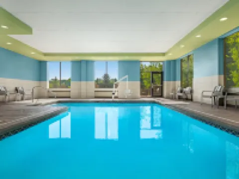 Holiday Inn Express & Suites AKRON REGIONAL AIRPORT AREA by IHG Hotels in Akron