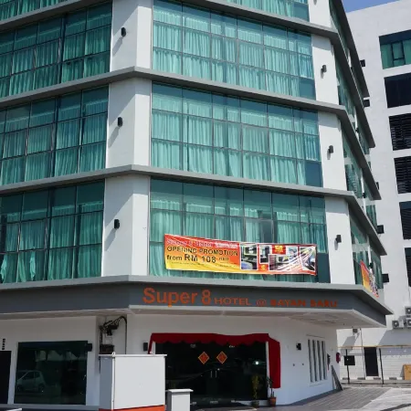 Super 8 Hotel @ Bayan Baru