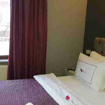 Kupeli Palace Hotel Rooms