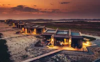 Keros Blue - Luxury in Wilderness