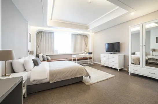 Polaris Hotel Hotels near Korea Manhwa Museum