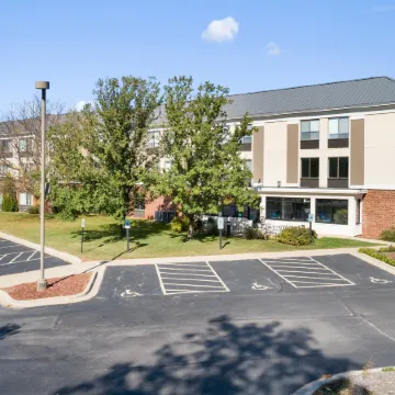 Holiday Inn Express & Suites DELAFIELD by IHG