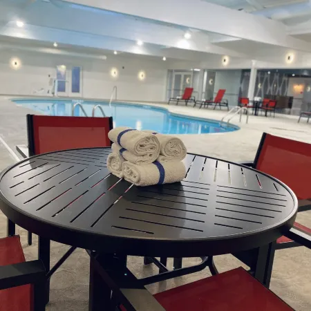 Ramada by Wyndham Hartford North / Bradley Airport