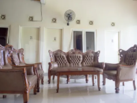 Homestay Babussalam Rungkut Mitra RedDoorz Hotels in Rungkut