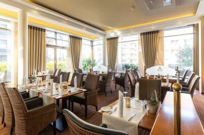 レストラン ホテル ハンセアティッシャー ホフの写真