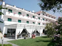 ホテル マラド
