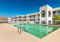 Motel 6 Newnan, GA