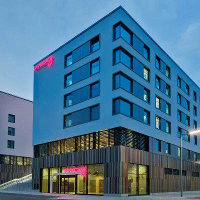 ม็อกซี มิวนิค ออสต์บาห์นโฮฟ โรงแรมใกล้สถานีรถไฟใต้ดิน Innsbrucker Ring