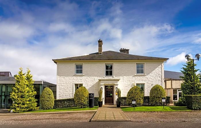 Macdonald Crutherland House
