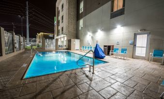 Holiday Inn Express & Suites Lake Charles South Casino Area, an IHG Hotel