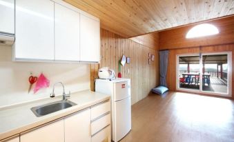 Goseong Family Pension