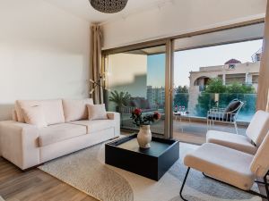 Modern Vacation Home for up to Eight in Downtown Limassol All Yours