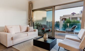 Modern Vacation Home for up to Eight in Downtown Limassol All Yours