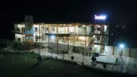 Hotel cm Palace, Varanasi Hotels in Amara Khaira Chak