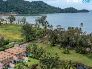 Blue Haven Bay Luxury Pool Villa