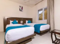 ALOKA STAY INN Hotels near Khan khah (e) qutb (e) qutbe vellore