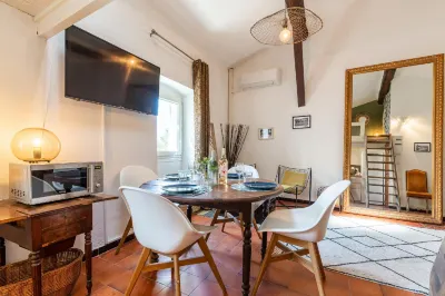 Le Panier Enchanté - Suites & Spa Hotels in Marseille