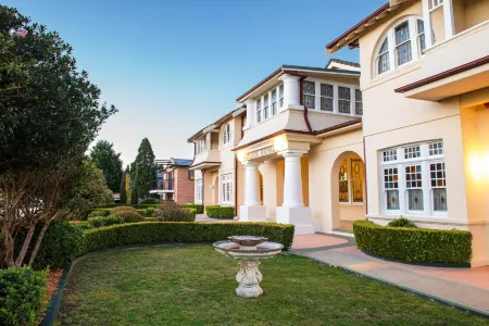 Palais Royale Отели в г. Катумба