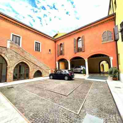 Large Modern 2-Storey House in the Heart of Verona Others