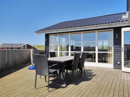 "Ernbiorn" -  from the Sea