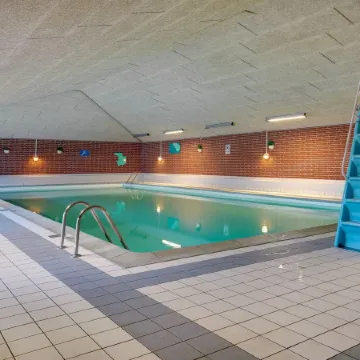 "Nilaus" - 2.3km from the Sea