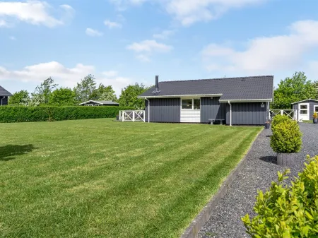 "Gustava" - 700m from the Sea Отели в г. Sydals