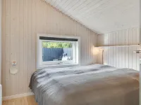 "Alethe" - 1km from the Sea