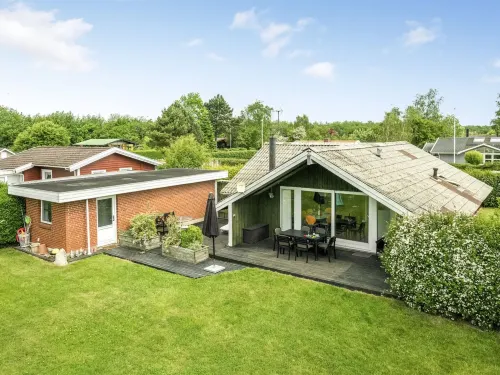 "Simonia" - 600m from the Sea