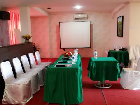 Grand Star Hotel Отели в г. Soreang