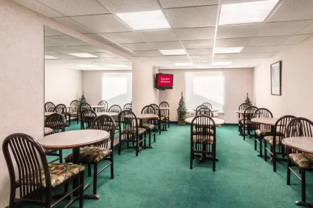 Red Roof Inn Morehead