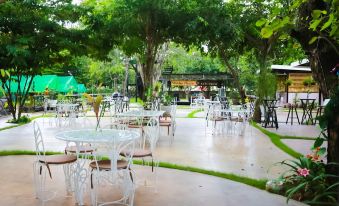 Chayada Garden House and Resort Hotel