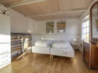 "Anais" - 1.6km from the Sea
