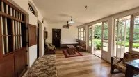 Backwater Heritage Homestay Hotels near Travelogue