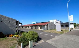 Aztec Motel