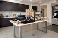 Hilton Garden Inn Folsom - breakfast