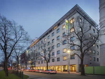 Holiday Inn Express BERLIN CITY CENTRE by IHG
