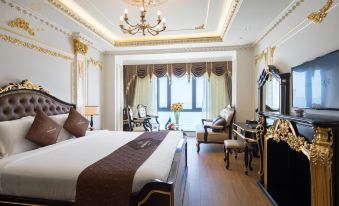 Monarque Hotel Danang