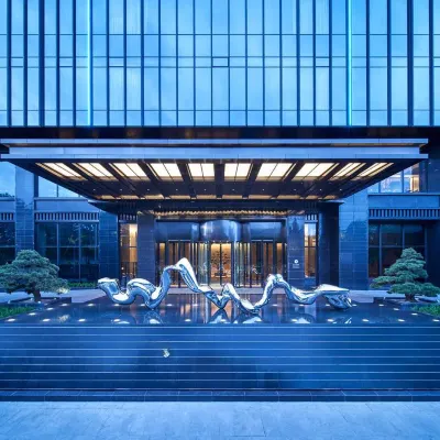 蘭州凱悅酒店（黃河水車博覽園店） 鄰近甘肃省气象局的酒店