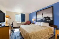 Super 8 by Wyndham Lewiston Auburn Area Hotels in Lewiston