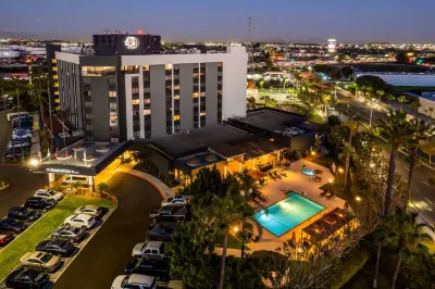 DoubleTree by Hilton Carson Hotels in Carson