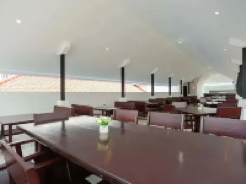 Bethara Hotel Syariah โรงแรมในEngal