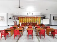 RedDoorz Syariah Near Kawasan Saribu Rumah Gadang Solok Selatan