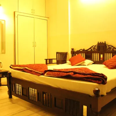 Hotel Chit Chat Palace Hotel dekat Stasiun Kereta Jaipur