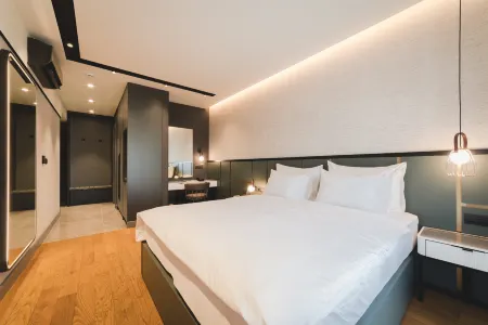 Signum Hotel Отели рядом с достопримечательностью «Собор Воскресения Христова»