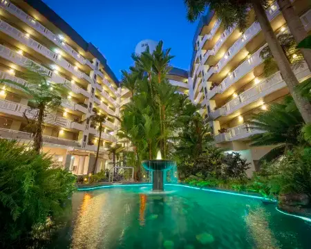 DoubleTree by Hilton Cairns Hotels in Cairns