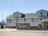 Rodeway Inn & Suites Near Okoboji Lake Hotels in Milford