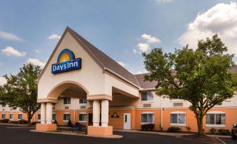 Days Inn by Wyndham Milan Sandusky South