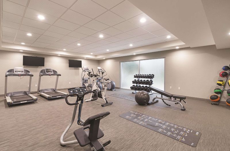 La Quinta Inn & Suites by Wyndham Oklahoma City - NW Expwy photo 3