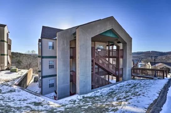 1 Mi to Silver Dollar City! Lake-View Family Haven